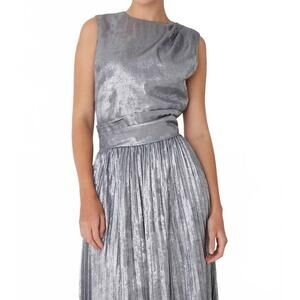 NEW JS71 pira sleeveless top in metallic platinum